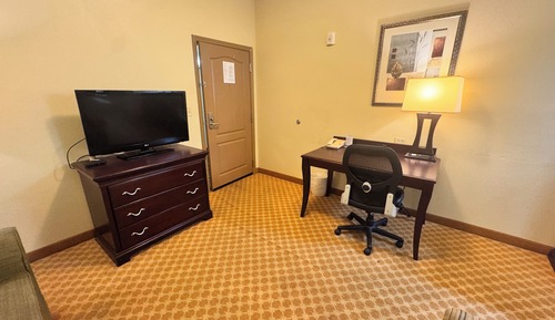 Suite, 1 King Bed with Sofa bed, Non Smoking