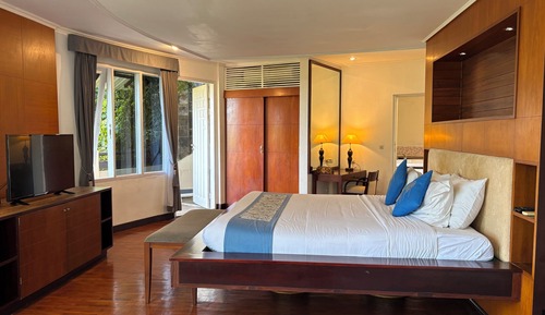 Private One Bedroom Villa With Private Pool and Garden