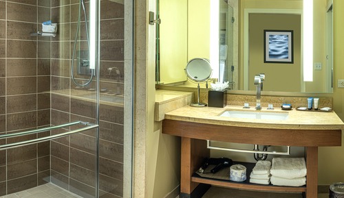 Deluxe Room, 1 King Bed, ADA