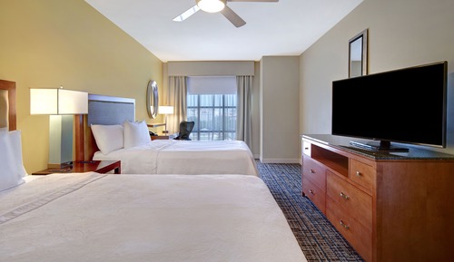 Suite, 2 Queen Beds, Accessible, Bathtub (Mobility & Hearing)