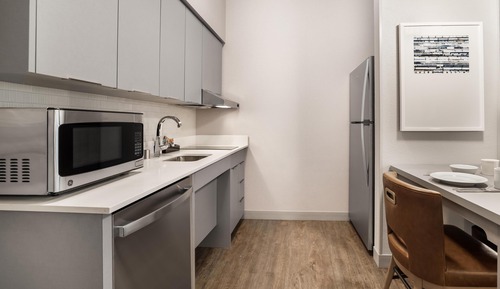 Suite, 1 King Bed, Accessible, Bathtub (Mobility & Hearing)