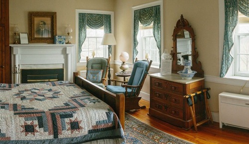 Standard Double Room, Ensuite (Uncle Charlie's Room)