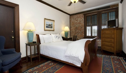 Deluxe Room, 1 Queen Bed