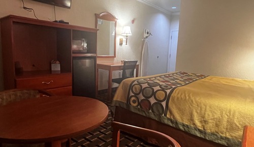 Standard Room, 1 King Bed