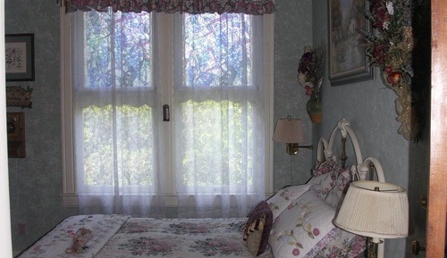 Traditional Room (Gardenia)