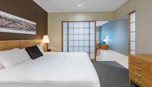 Apartment, 1 Bedroom, Pool View