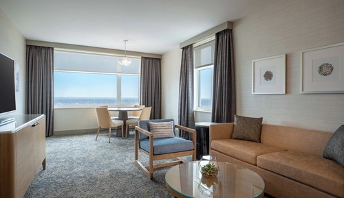 Executive Suite, 1 King Bed with Sofa bed