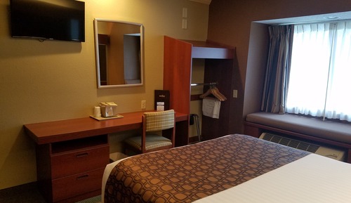 Standard Room, 1 Queen Bed, Accessible