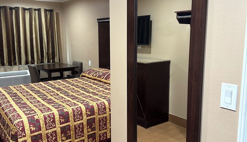 Honeymoon Room