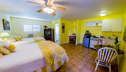 Standard Room, 2 Queen Beds, Kitchenette