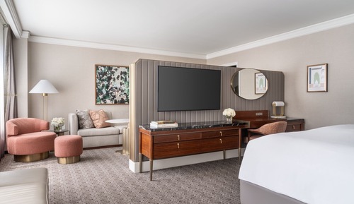 Junior Suite, 1 King Bed with Sofa bed