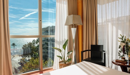 Junior Suite, Sea View (2 adults + 2 children)