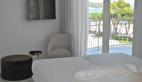 Double Room, Balcony, Partial Sea View (on the lower floors)