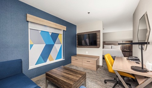Suite, 2 Queen Beds (Extra Floor Space)