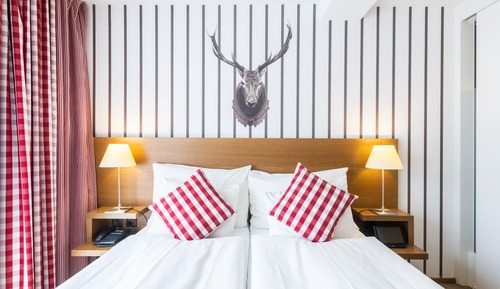 Double Room (Bijoux)