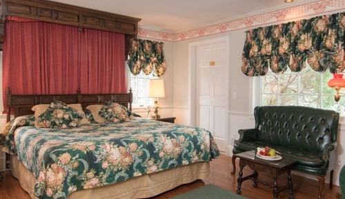 Deluxe Room, 1 King Bed