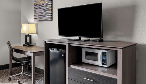 Standard Room, 1 King Bed, Non Smoking, Refrigerator & Microwave