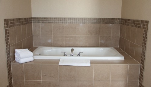 Studio Suite, 1 King Bed with Sofa bed, Jetted Tub (Full Kitchen)