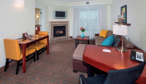 Suite, 1 Bedroom, Fireplace