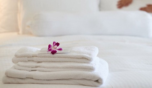 One Full Size Bed Non-Smoking