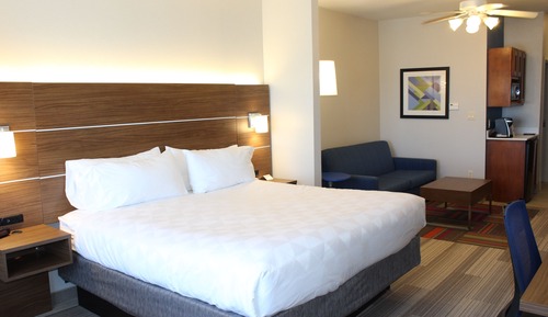 Suite, 1 King Bed with Sofa bed, Accessible, Non Smoking (Mobility)