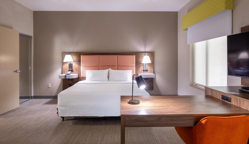 Studio Suite, 1 King Bed, Non Smoking
