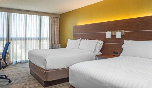 Standard Room, 2 Queen Beds, Accessible (Mobility, Accessible Tub)