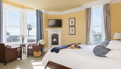 Superior King + Beach View