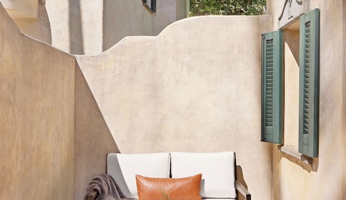 Courtyard King
