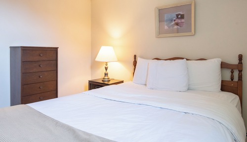 Suite, 2 Queen Beds, Non Smoking, Kitchenette (Main Floor)