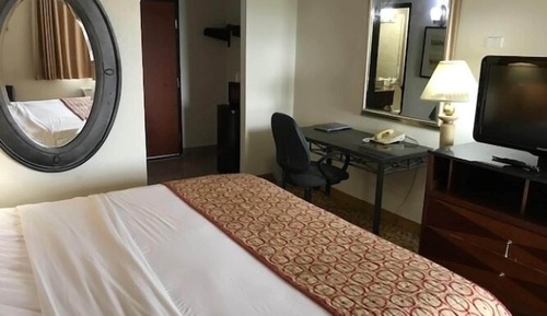 Standard Room, 1 King Bed