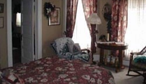 Deluxe Room, 1 Queen Bed