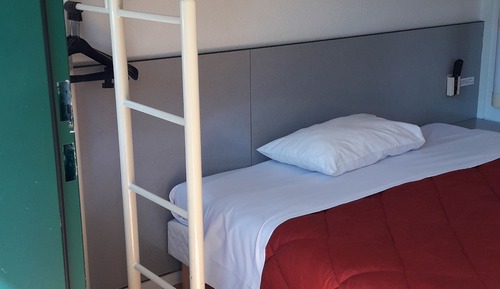 Standard Room, Multiple Beds (1 Double and 1 Single bed)