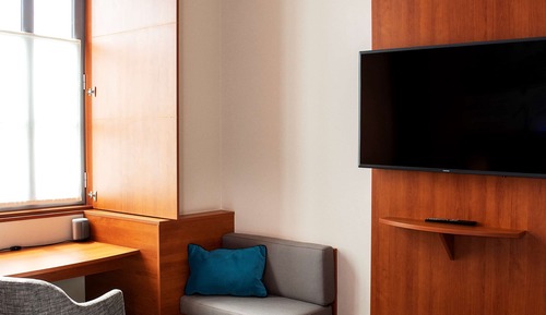 Standard Room, 1 Queen Bed, Non Smoking