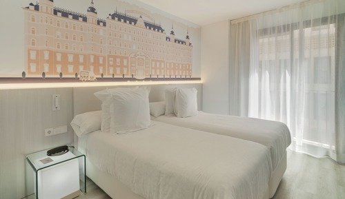 Standard Double Room Single Use, 1 Double or 2 Twin Beds