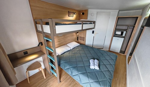 Standard Room, Multiple Beds (1 Double and 1 Single bed)