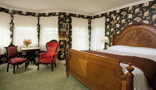 Suite, 1 King Bed (Jacuzzi and Fireplace)