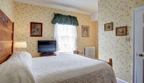 Classic Room, 1 Queen Bed (no Jacuzzi)