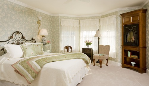 Suite, 1 Queen Bed (Jacuzzi  and Fireplace)