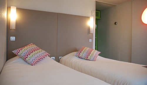 Standard Room, 2 Twin Beds