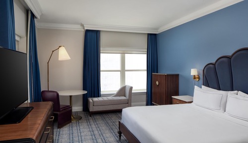 Deluxe Room, 1 King Bed