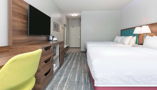 Room, 2 Queen Beds, Accessible, Non Smoking