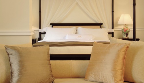 Junior Suite, Bathtub (with balcony)