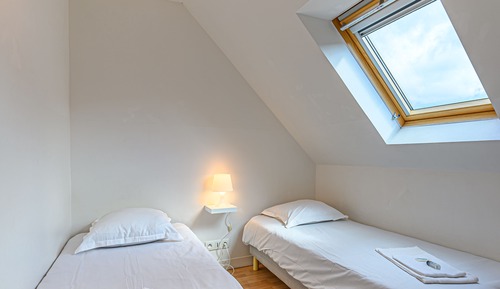 1-bedroom house, sleeps 4