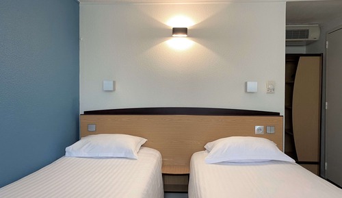 Standard Room, 2 Twin Beds