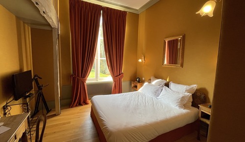 Room (Authentic Balneotherapy)