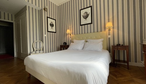 Room (Elegance)