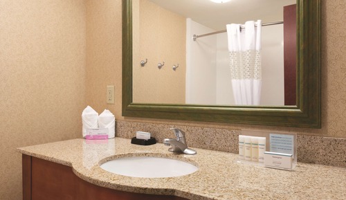 One king suite nosmoking