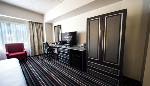 Standard Room, 1 King Bed, Tower (Hard Rock, ADA)