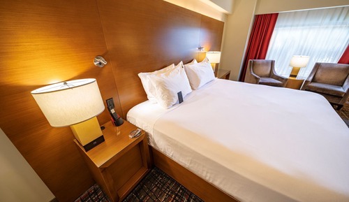 Standard Room, 1 King Bed, Tower (Cherokee)